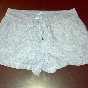Light heather grey LOFT shorts. Size 0